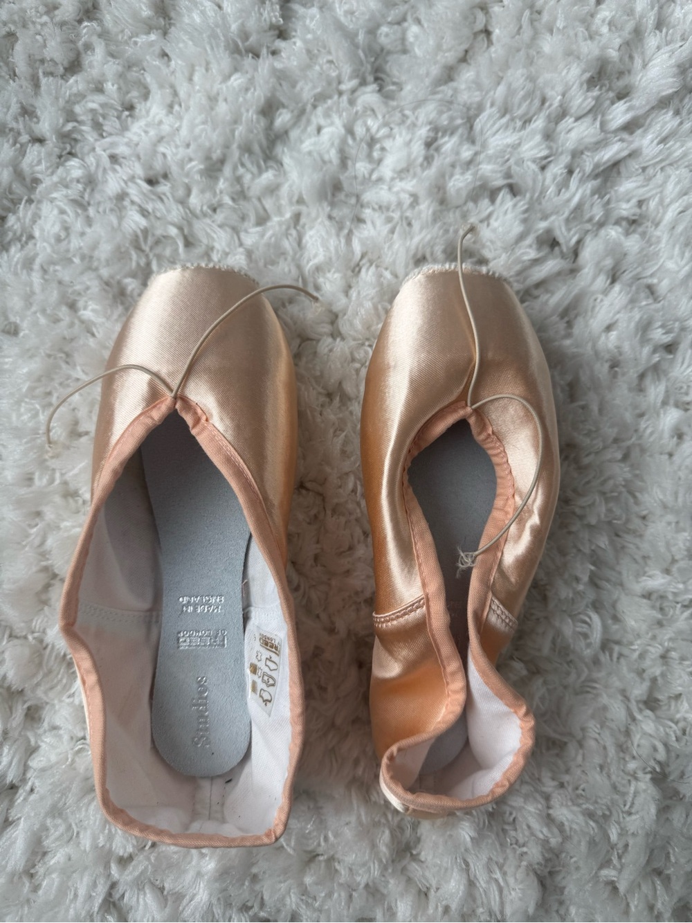 Freed studio pros size 5E